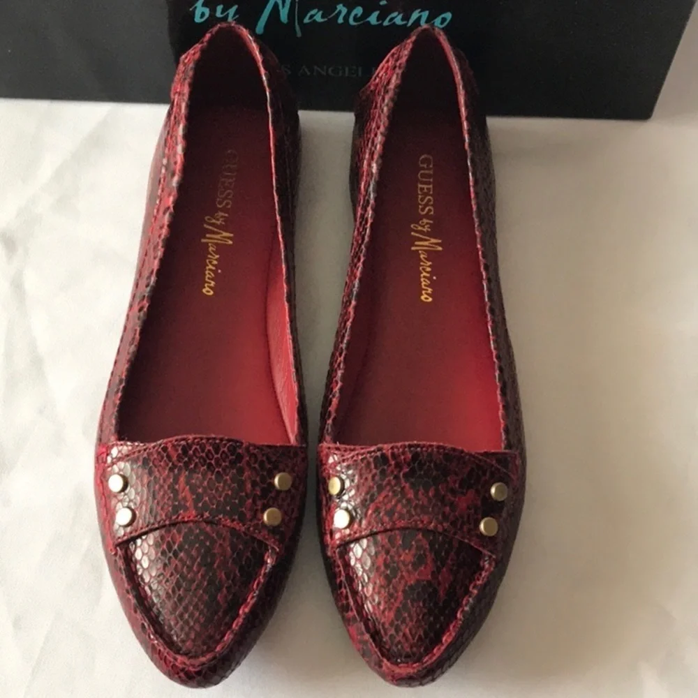 NEW GUESS BY MARCIANO Safia SnakePrint Flat SZ 8.5